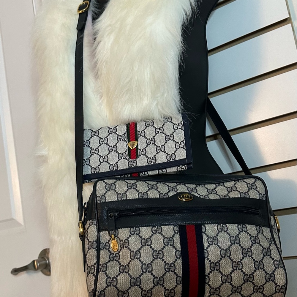 Vintage Gucci Navy Purse and Wallet